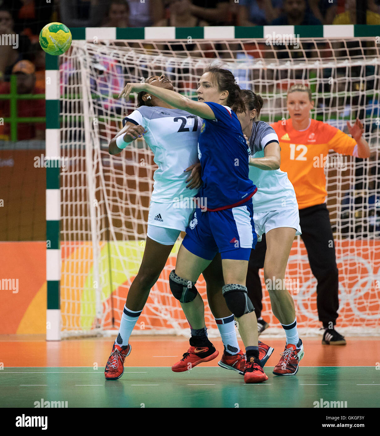 Women's handball in olympics hi-res stock photography and images - Page 2 -  Alamy