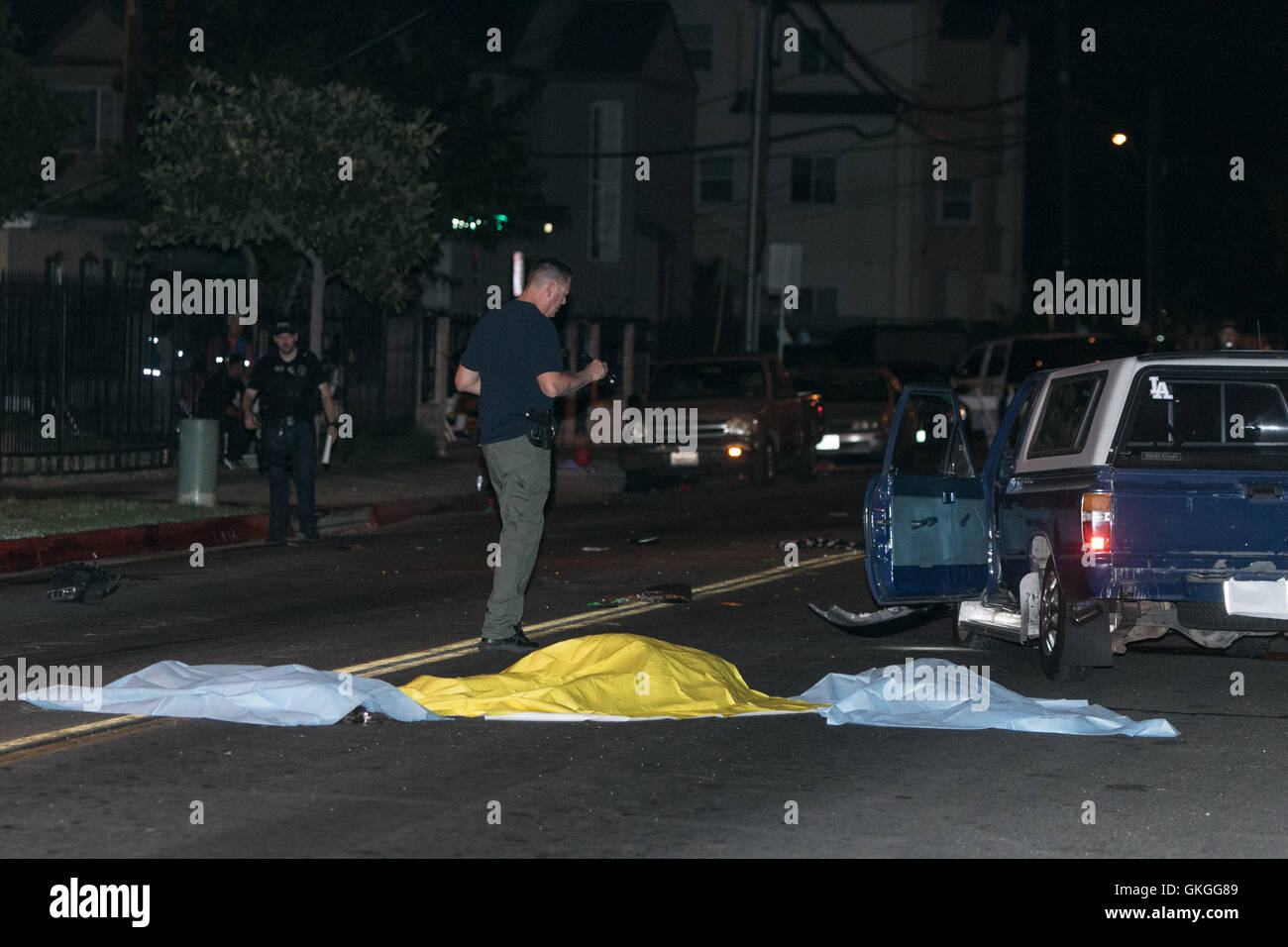 Placentia, California, USA. 20th Aug, 2016. An investigator looks over