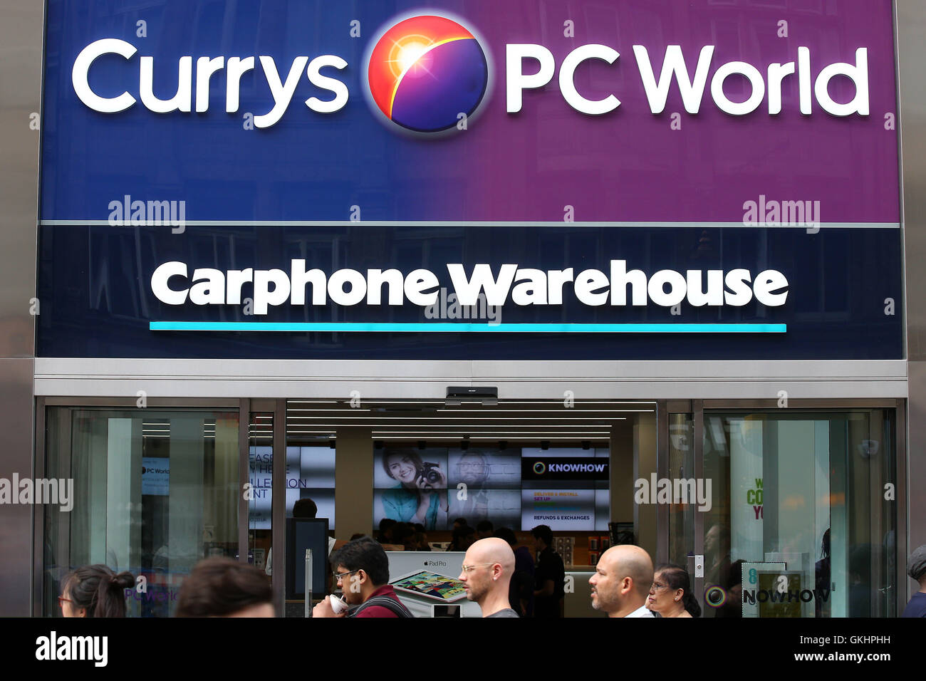 Currys Pc World London Stock Photos & Currys Pc World London Stock