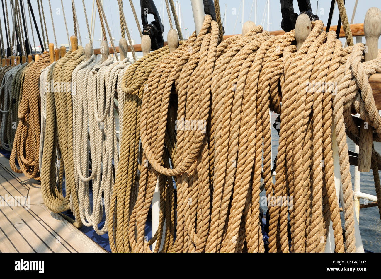 Sail ropes in a sail ship Stock Photo - Alamy