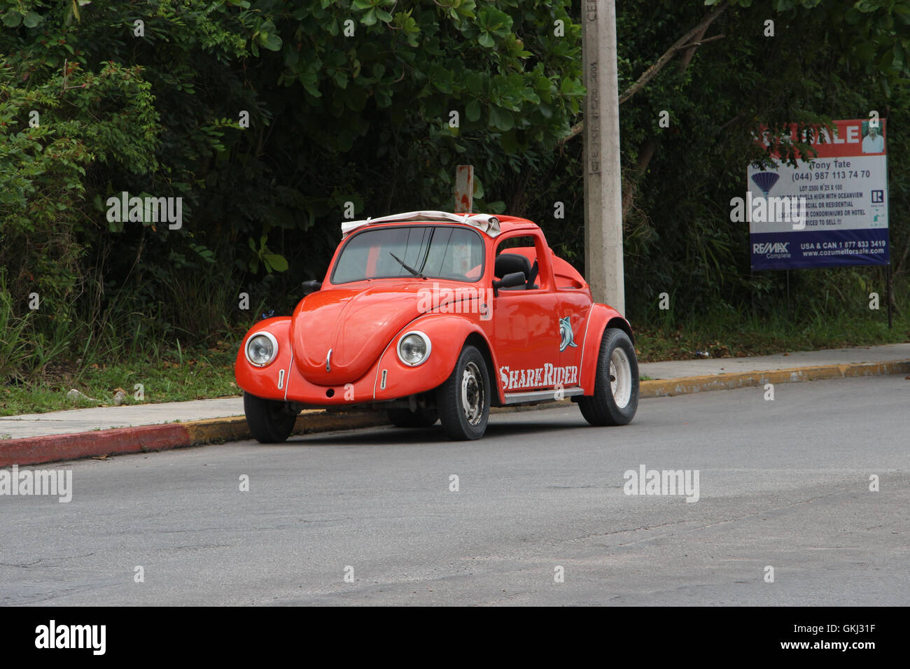 red buggy car