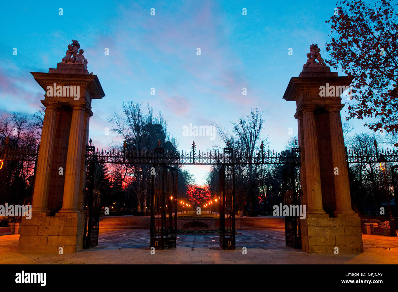 The Retiro park entrance at dawn. Madrid, Spain Stock Photo - Alamy