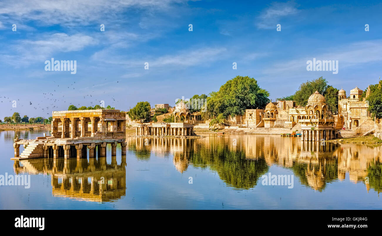 Gadi Sagar (Gadisar) Lake is one of the most important tourist attractions in Jaisalmer, Rajasthan, North India. Artistically ca Stock Photo