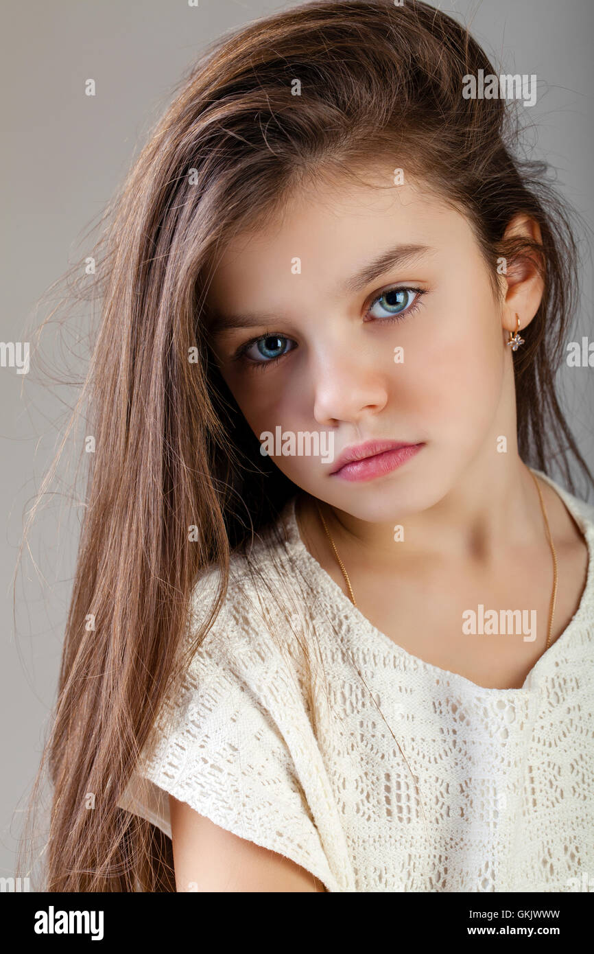 Teen girl 10 years old hi-res stock photography and images - Page 32 - Alamy