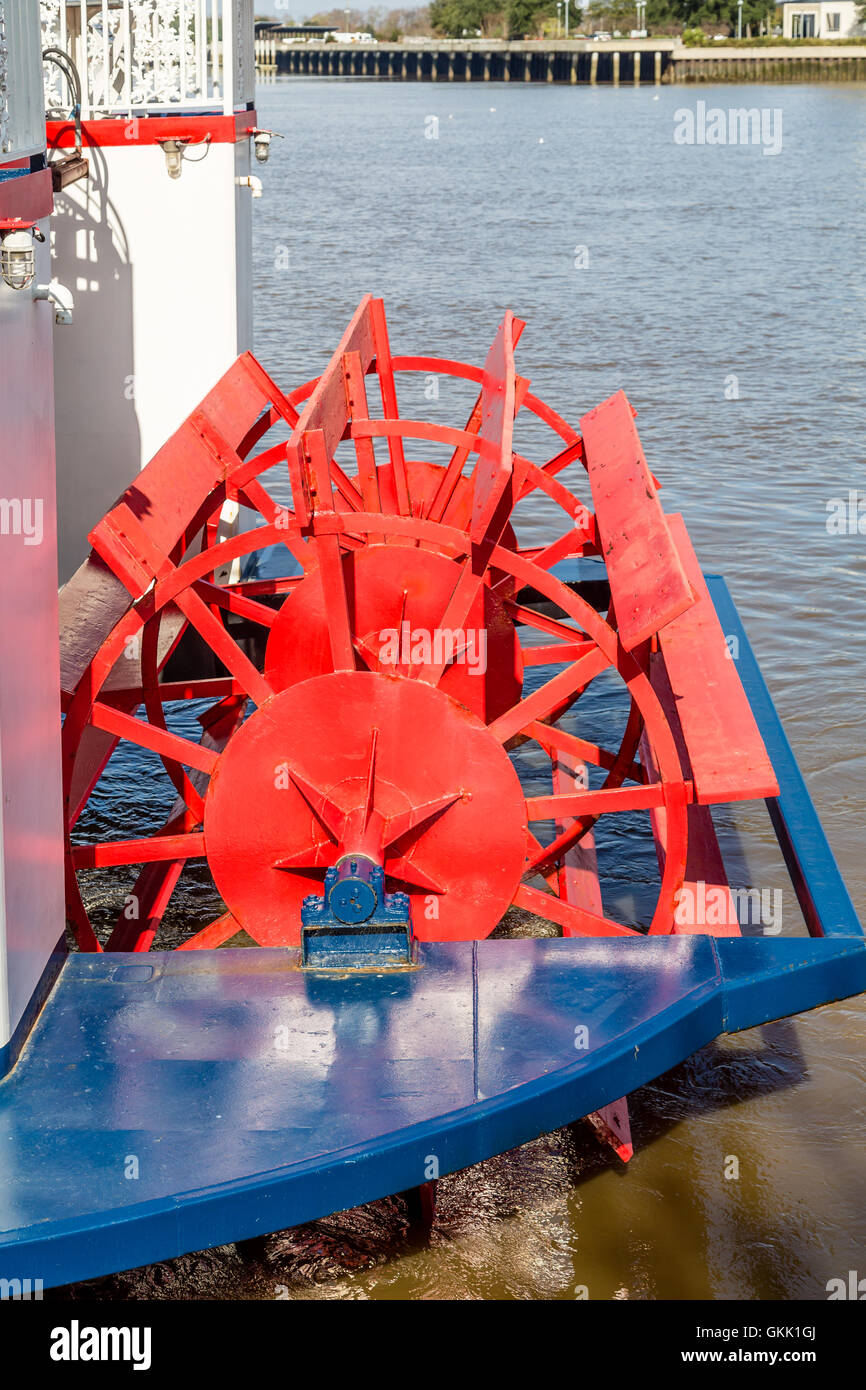 Boat Raddle Red Paddle on a River Boat Stock Photo - Alamy