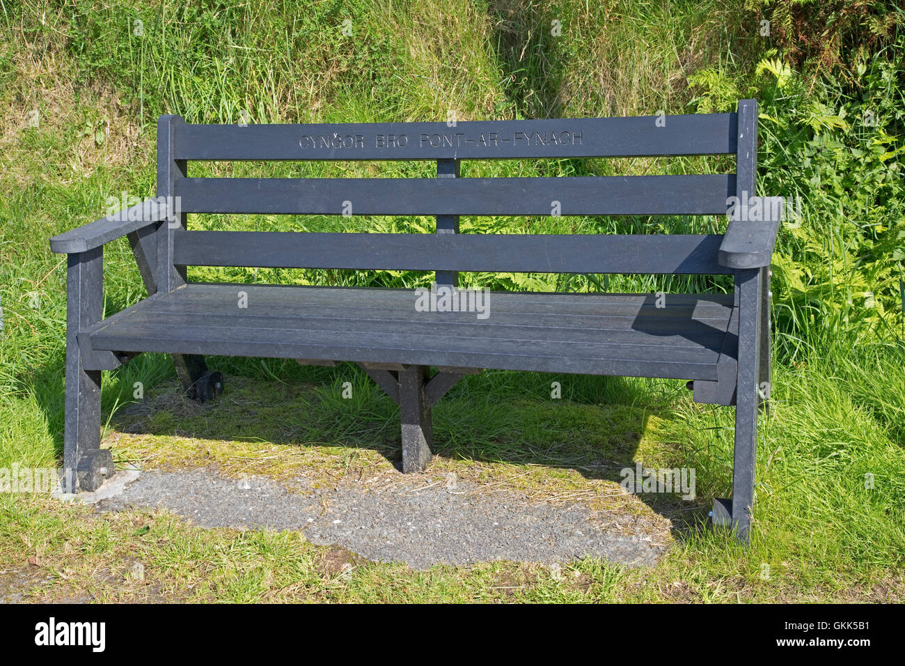 Nobody Sitting On Black Memorial Plaswood Garden Bench Cwmystwyth