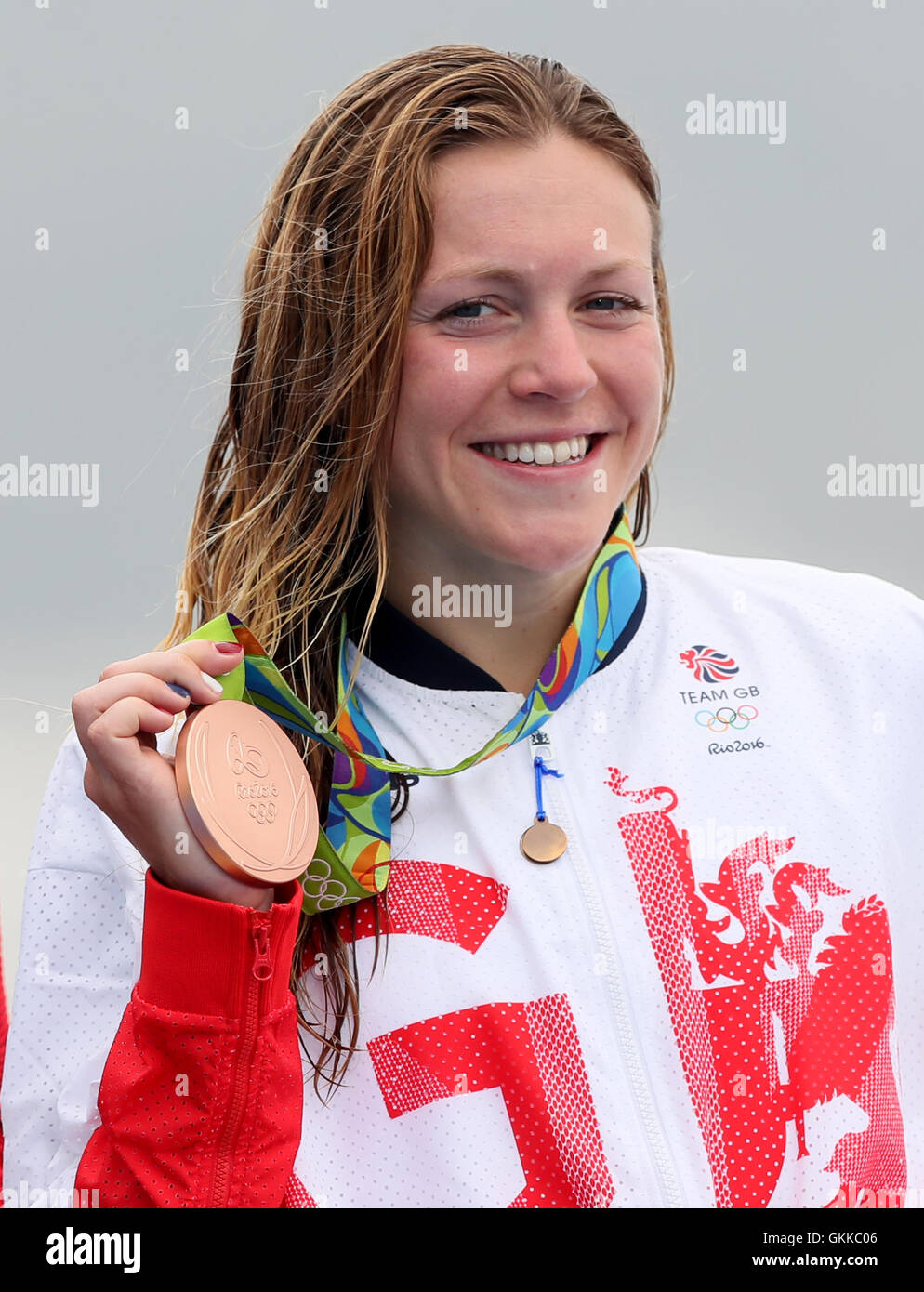 Great Britain's Vicky Holland with her bronze medal following the Women ...