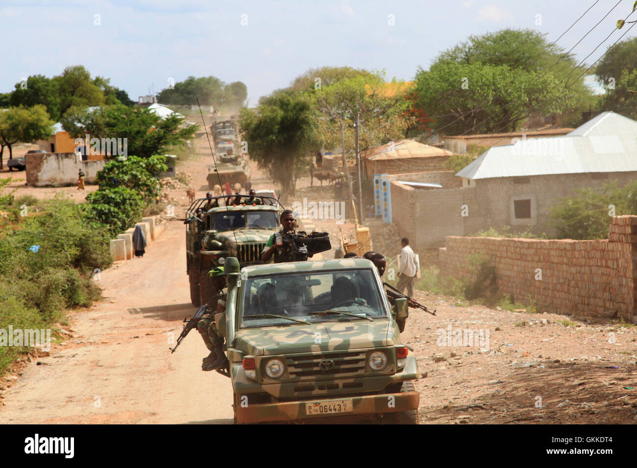 AMISOM reinforcement convoy on the Baidoa Mogadishu Road on 17th April 2014. AU UN IST PHOTO / Mahamud Hassan Stock Photo