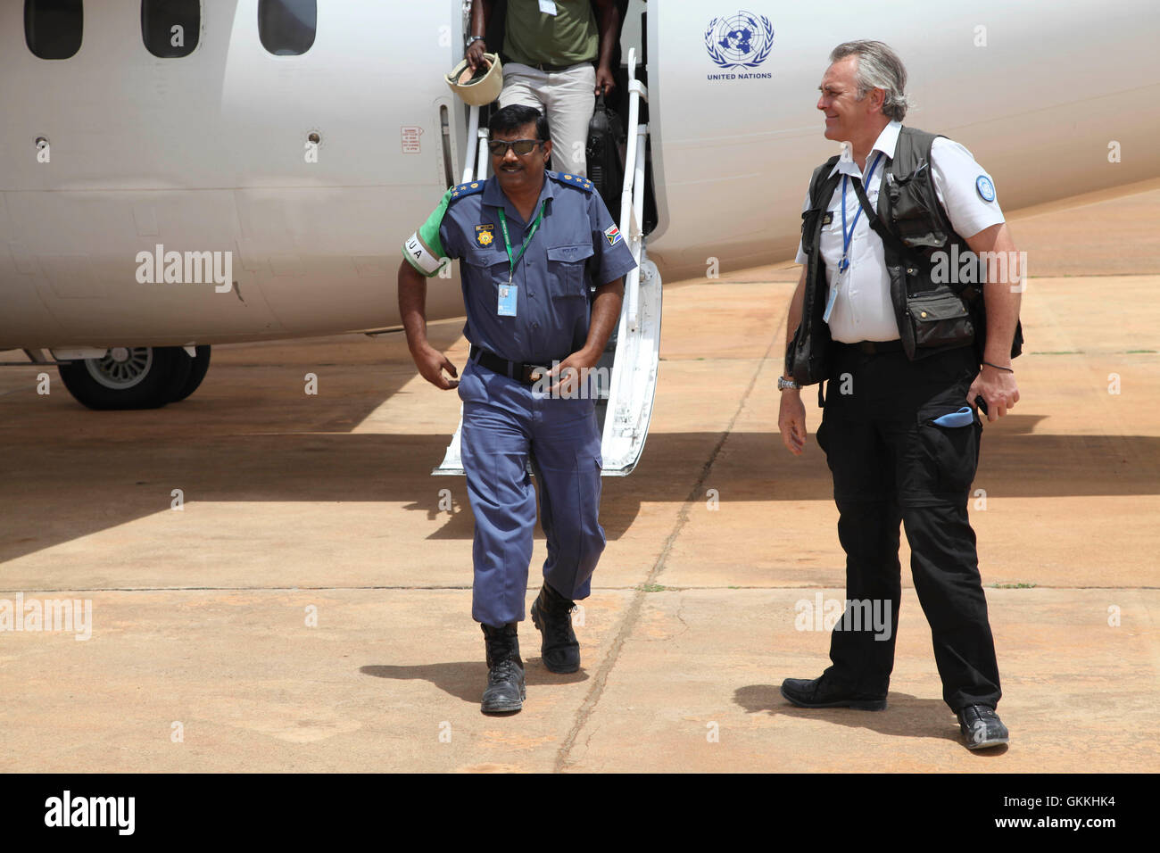 AU Police Commissioner Anand Pillay ( left), and UN Police Commissioner