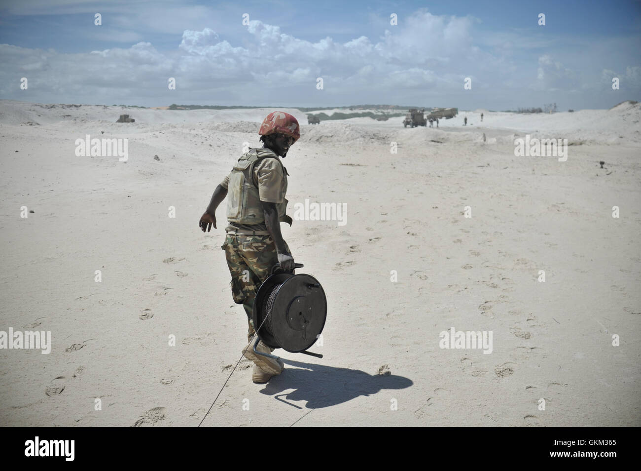 Detonating cord hires stock photography and images Alamy