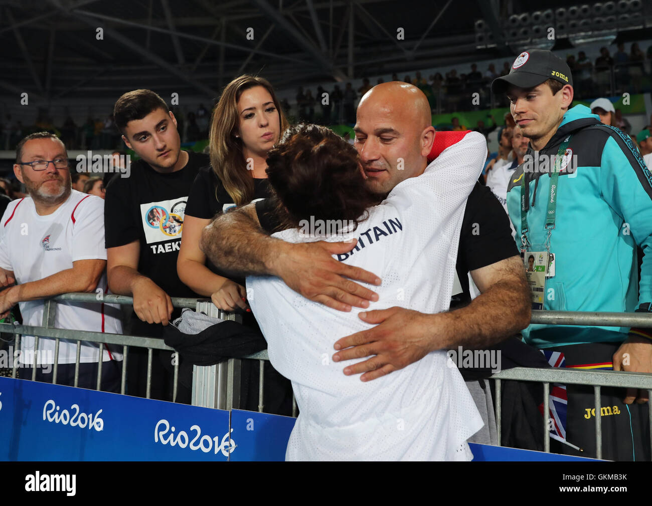 Great Britain S Bianca Walkden Celebrates With Her Father As Her Boyfriend Right Sister Third Left And Friends Look On After Winning The Women S 67kg Taekwondo Bronze Medal Match At Carioca Arena 3
