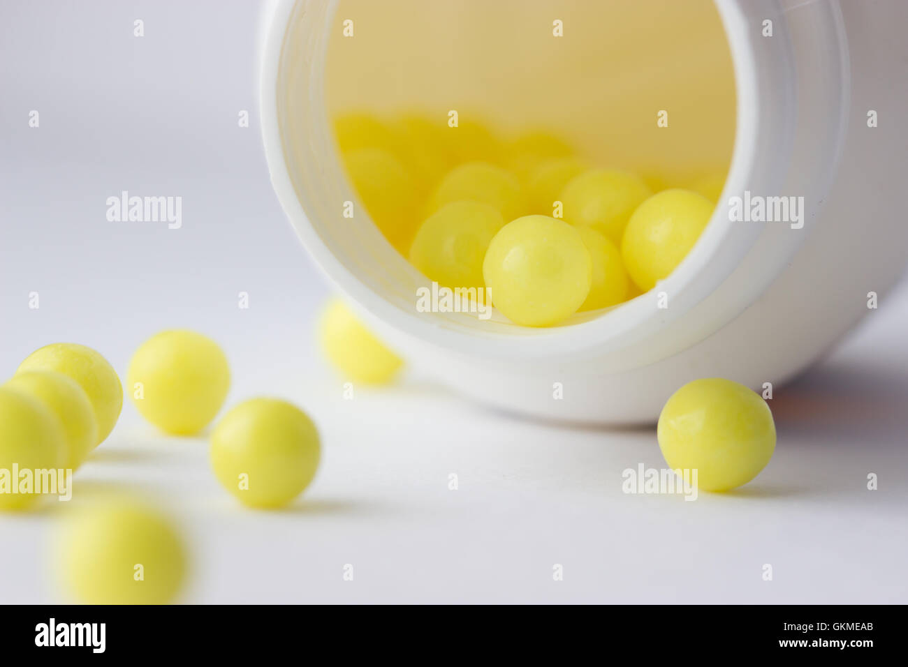 Download Yellow Pill Bottle High Resolution Stock Photography And Images Alamy PSD Mockup Templates