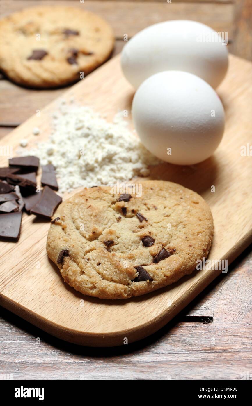 chocolate chip cookie baking Stock Photo Alamy