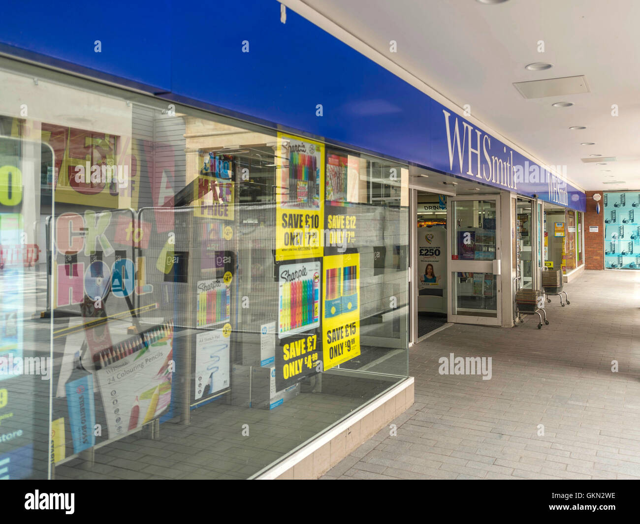 WH Smith Retail Outlet, Exeter City Centre, Devon Stock Photo