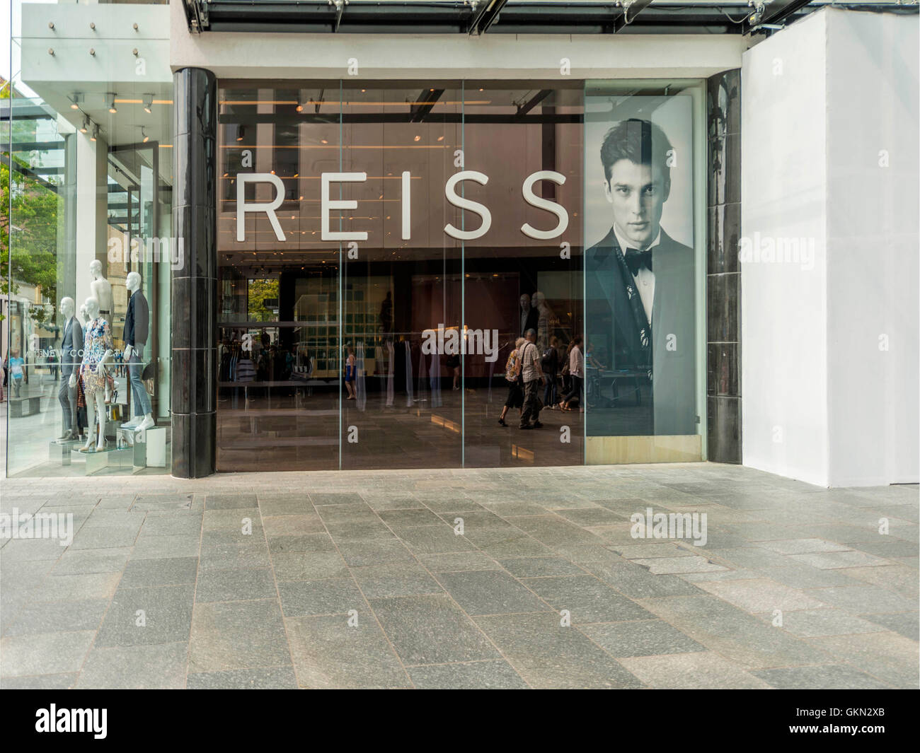 Reiss Outlet High Resolution Stock ...