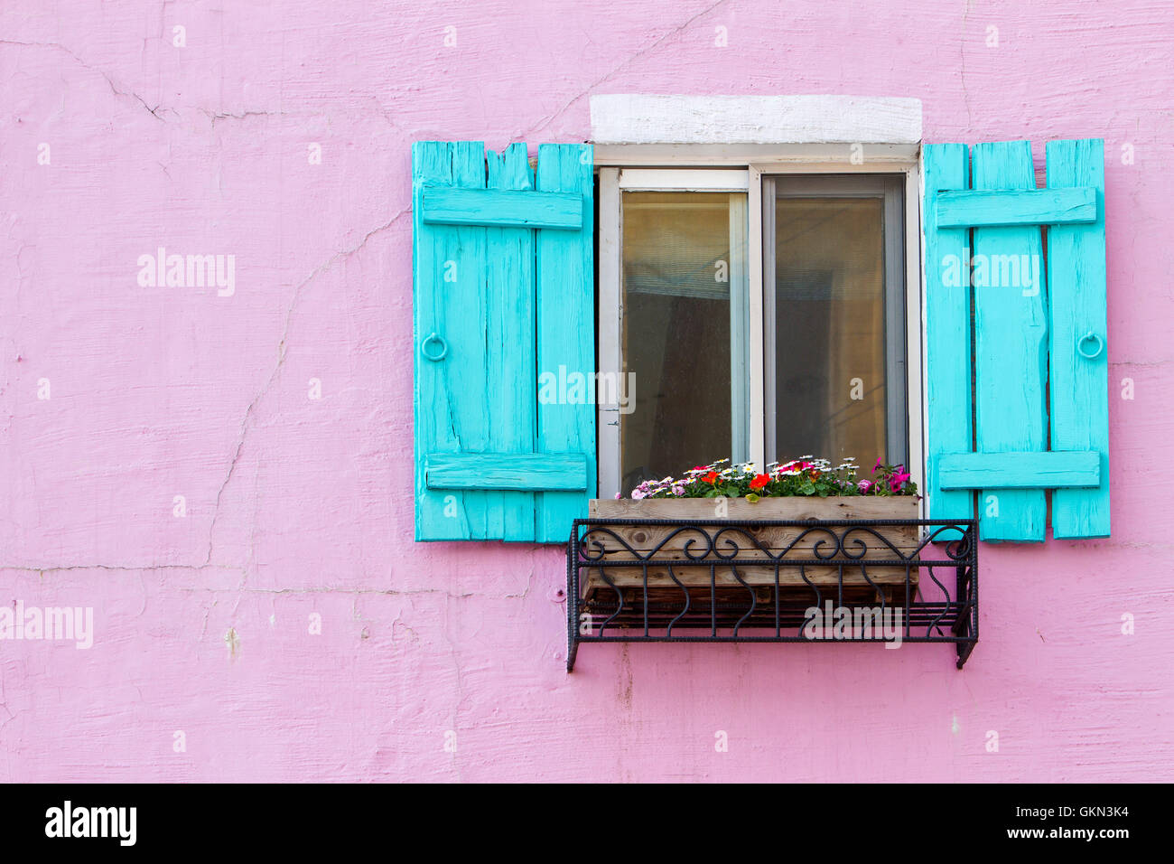 blue window on the pink wall with space Stock Photo - Alamy