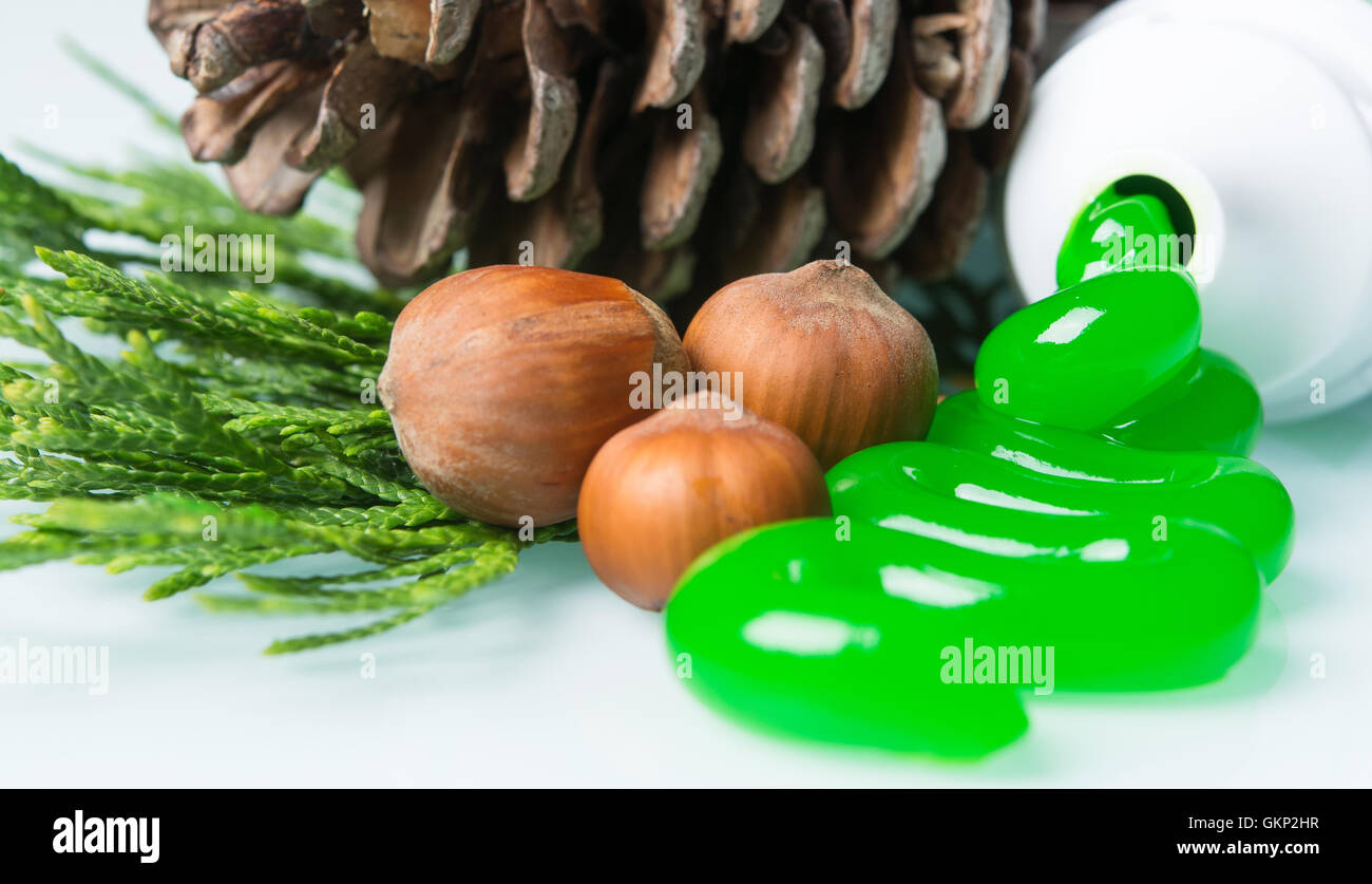 Squeezed toothpaste tube hires stock photography and images Alamy