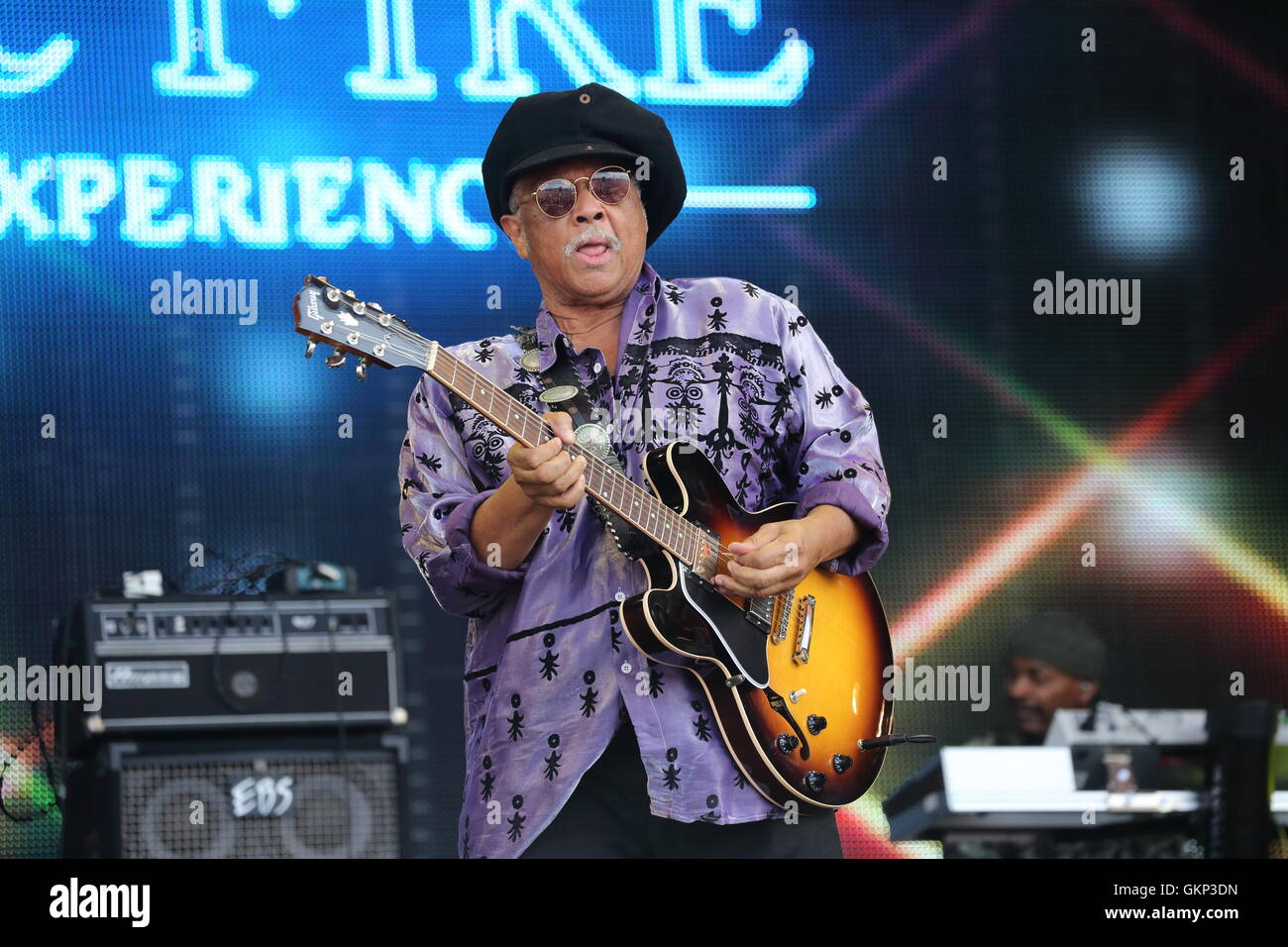 Rewind Festival 2016, Henley-on-Thames, Oxfordshire, UK. The Earth, Wind & Fire Experience feat. The Al Mckay All Stars. Music at its best © Uwe Deffner/Alamy Live News Stock Photo