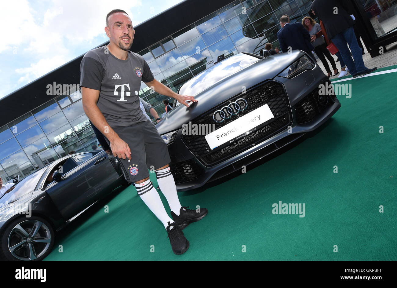 FC Bayern receives new company cars – Audi sells players' previous cars