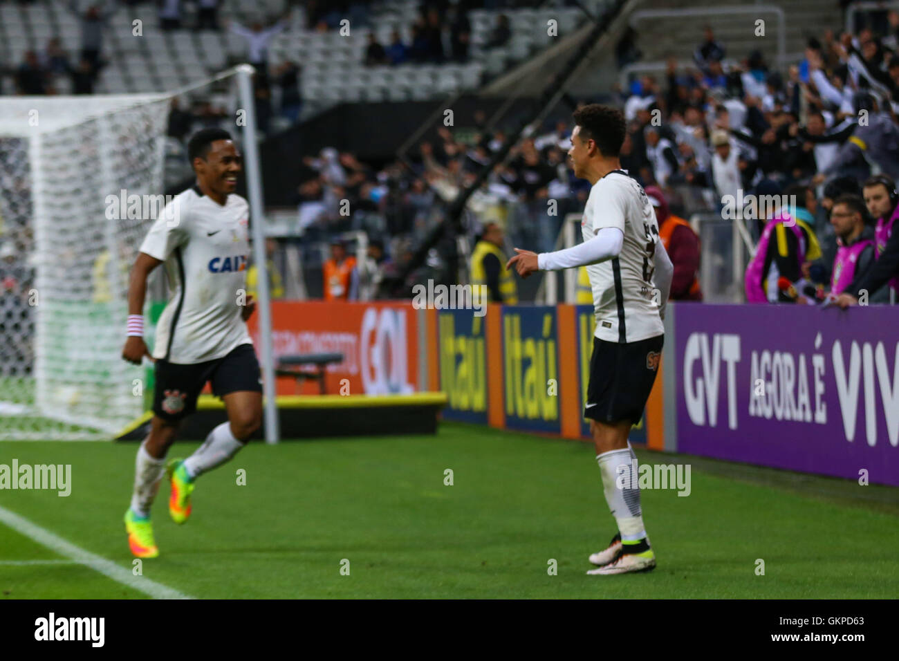 SÃO PAULO, SP - 22.08.2016: CORINTHIANS X VITÓRIA - The Marquinhos ...