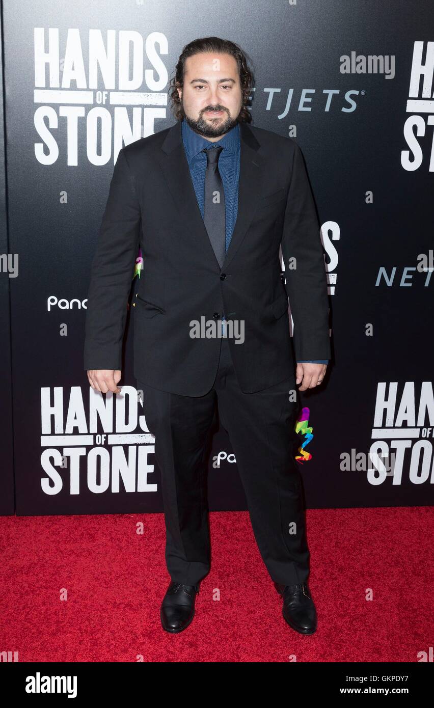 New York, NY, USA. 22nd Aug, 2016. Jonathan Jakubowicz at arrivals for HANDS OF STONE Premiere, The School of Visual Arts (SVA) Theatre, New York, NY August 22, 2016. Credit:  Lev Radin/Everett Collection/Alamy Live News Stock Photo