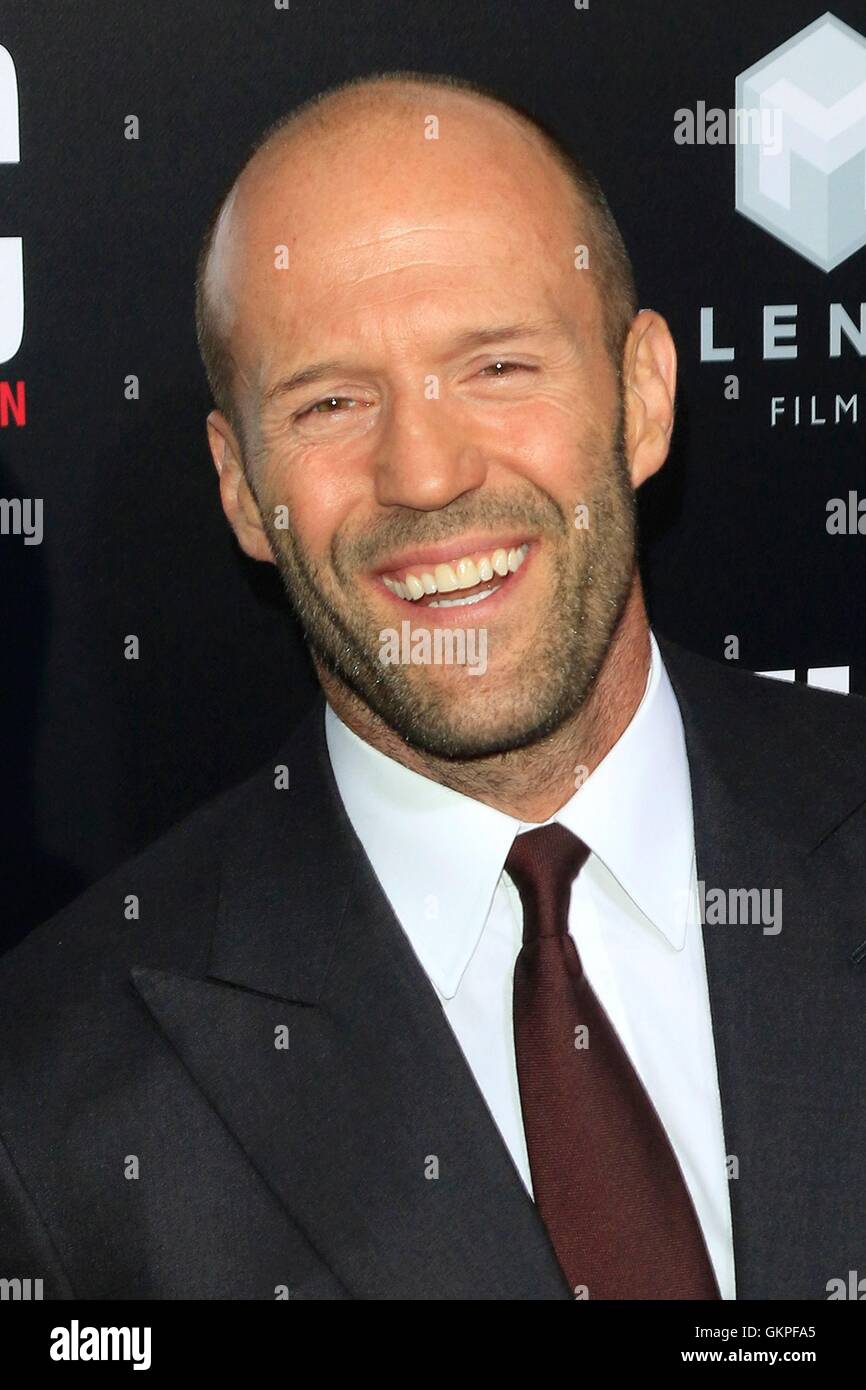 Los Angeles, CA, USA. 22nd Aug, 2016. Jason Statham at arrivals for MECHANIC: RESURRECTION Premiere, Arclight Cinemas Hollywood, Los Angeles, CA August 22, 2016. Credit:  Priscilla Grant/Everett Collection/Alamy Live News Stock Photo