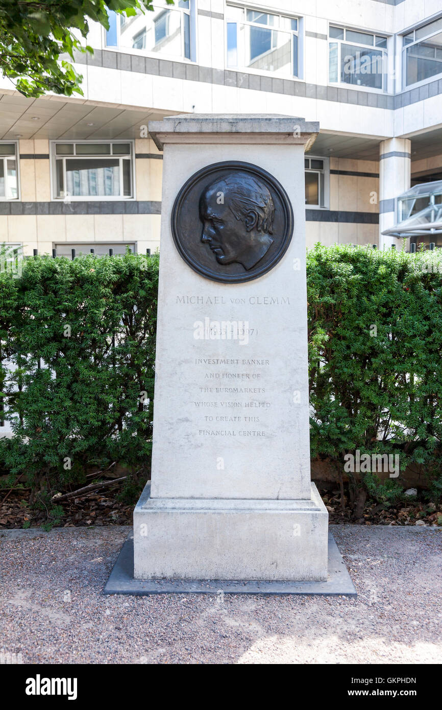 Portland Stone Build Circular relief portrait hi-res stock photography and images - Alamy