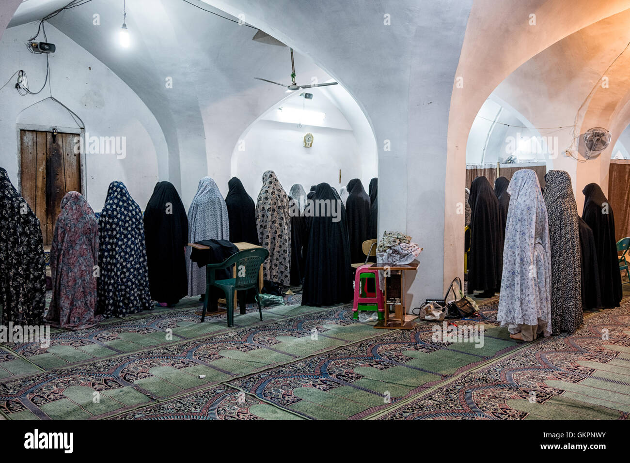Lecken Isfahan frauen in Geiles Lecken