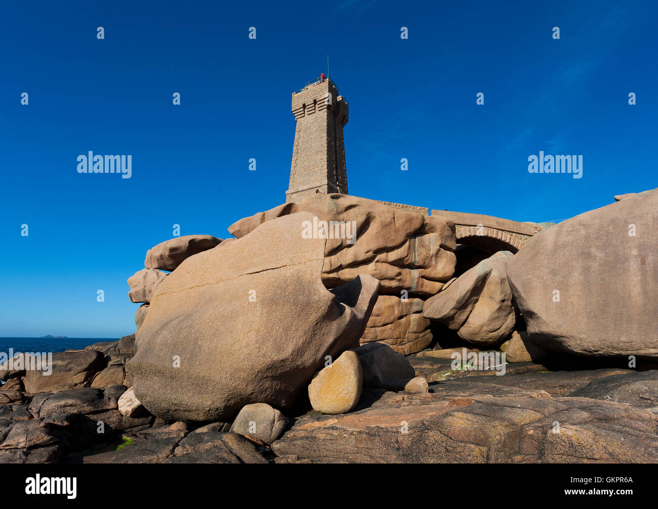 Lighthouse at Cote de Granit Rose, Ploumanach, Brittany, France Stock Photo