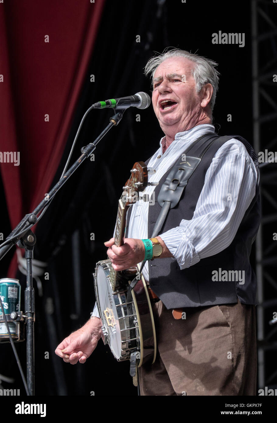 Pete Budd of the Wurzels performing at Weyfest, Farnham, Surrey, UK. August 20, 2016. Stock Photo