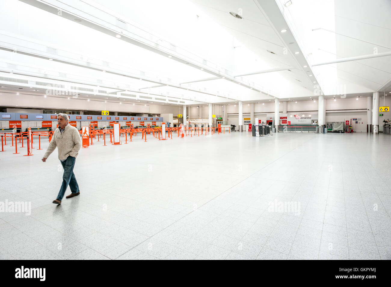 Ba check in hi-res stock photography and images - Alamy