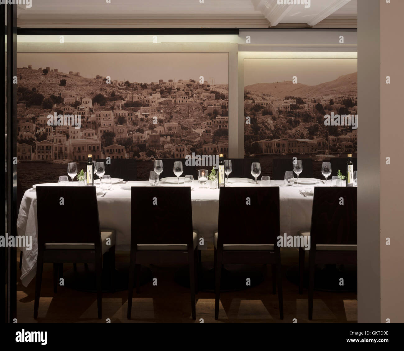 Interior view private dining milos hi-res stock photography and images ...
