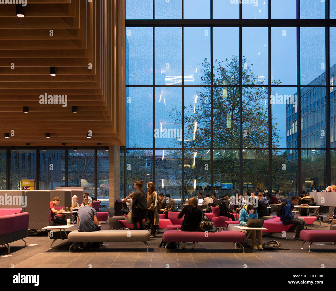 Mid view of Forum. John Henry Brookes Building, Oxford Brookes