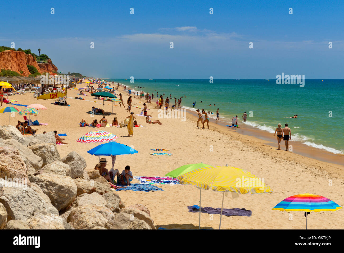 Vale do lobo beach in summer, the Algarve, Portugal Stock Photo Alamy
