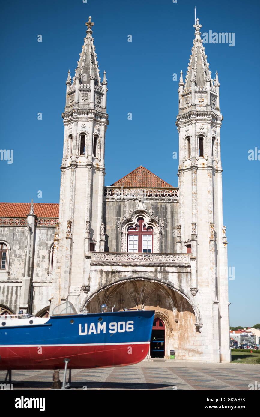 Museu De Marinha Maritime Museum Entrance Lisbon Portugal // LISBON, Portugal — The main entrance of the Museu de Marinha (Maritime Museum). The entrance is through the original 15th century chapel. The Museu de Marinha (Maritime Museum of Navy Museum) focuses on Portuguese maritime history. It features exhibits on Portugal's Age of Discovery, the Portuguese Navy, commercial and recreational shipping, and, in a large annex, barges and seaplanes. Located in the Belem neighborhood of Lisbon, it occupies, in part, one wing of the Jerónimos Monastery. Its entrance is through a chapel that Henry th Stock Photo