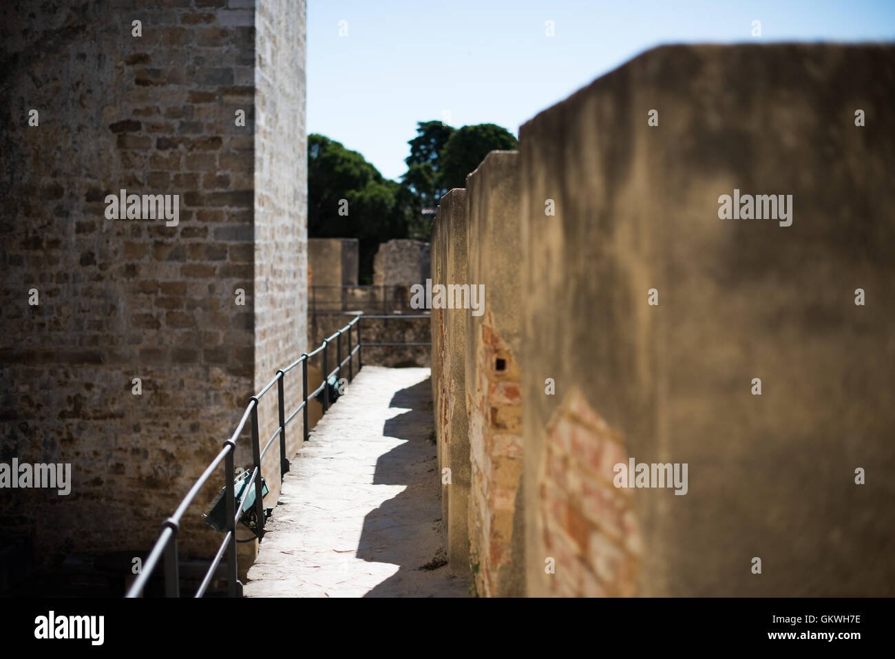 14th century ramparts hi-res stock photography and images - Alamy