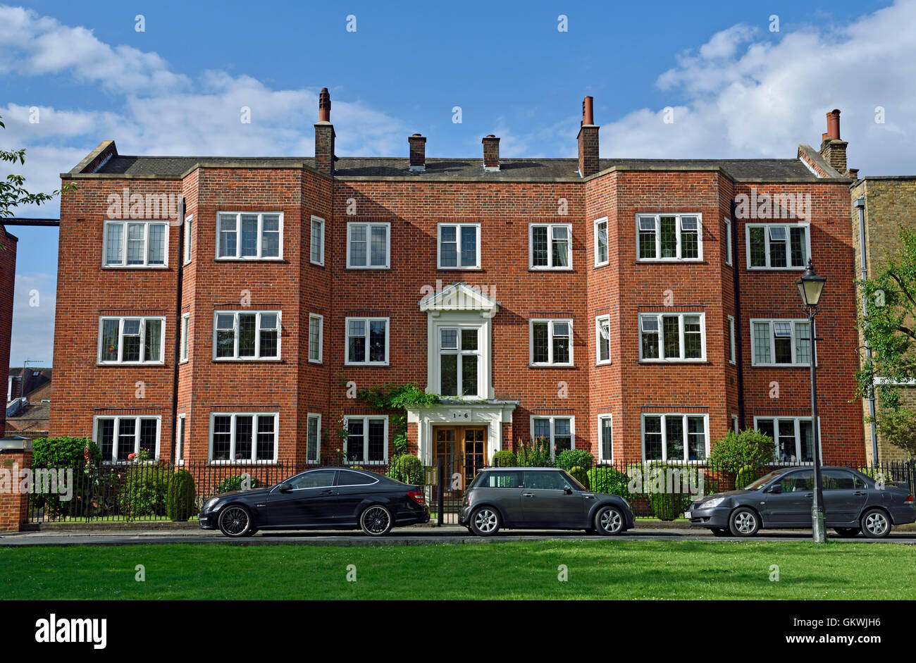 Fitzwilliam House, block of red brick flats, Little Green, Richmond