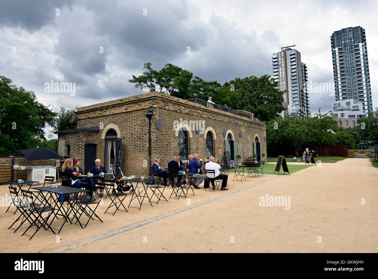Coal house hires stock photography and images Alamy