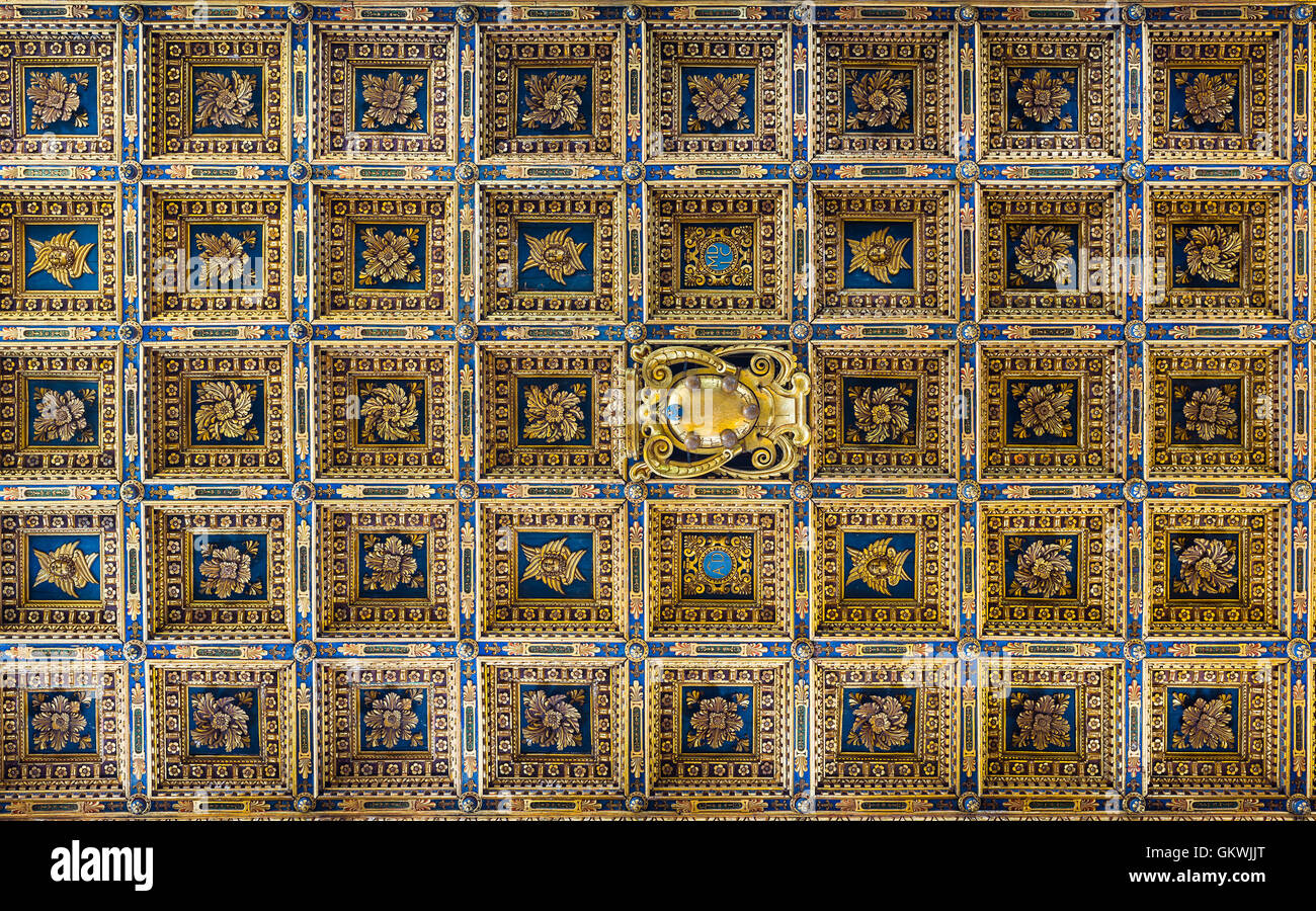 Ceiling of Metropolitan Cathedral of Primaziale di Santa Maria Assunta of Pisa. Tuscany, Italy. Stock Photo