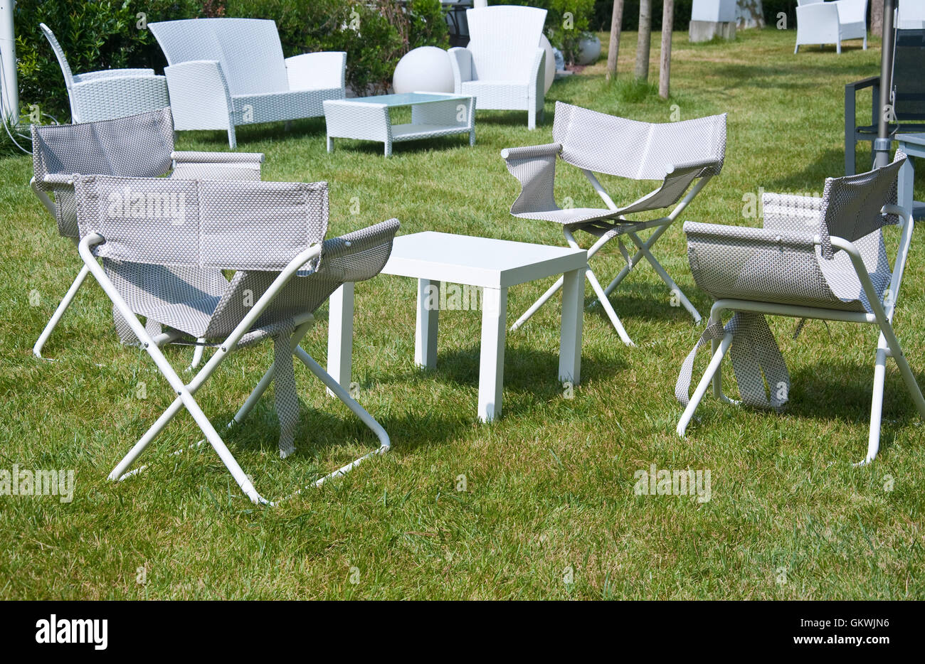 Beautiful garden hires stock photography and images Alamy