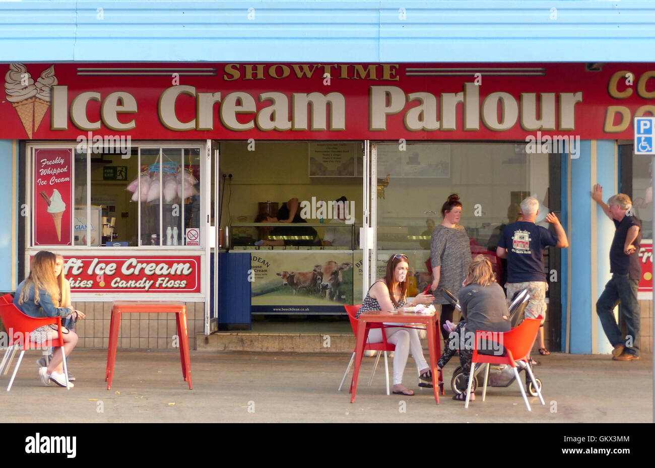 Ice Cream Parlour, New Brighton Stock Photo Alamy