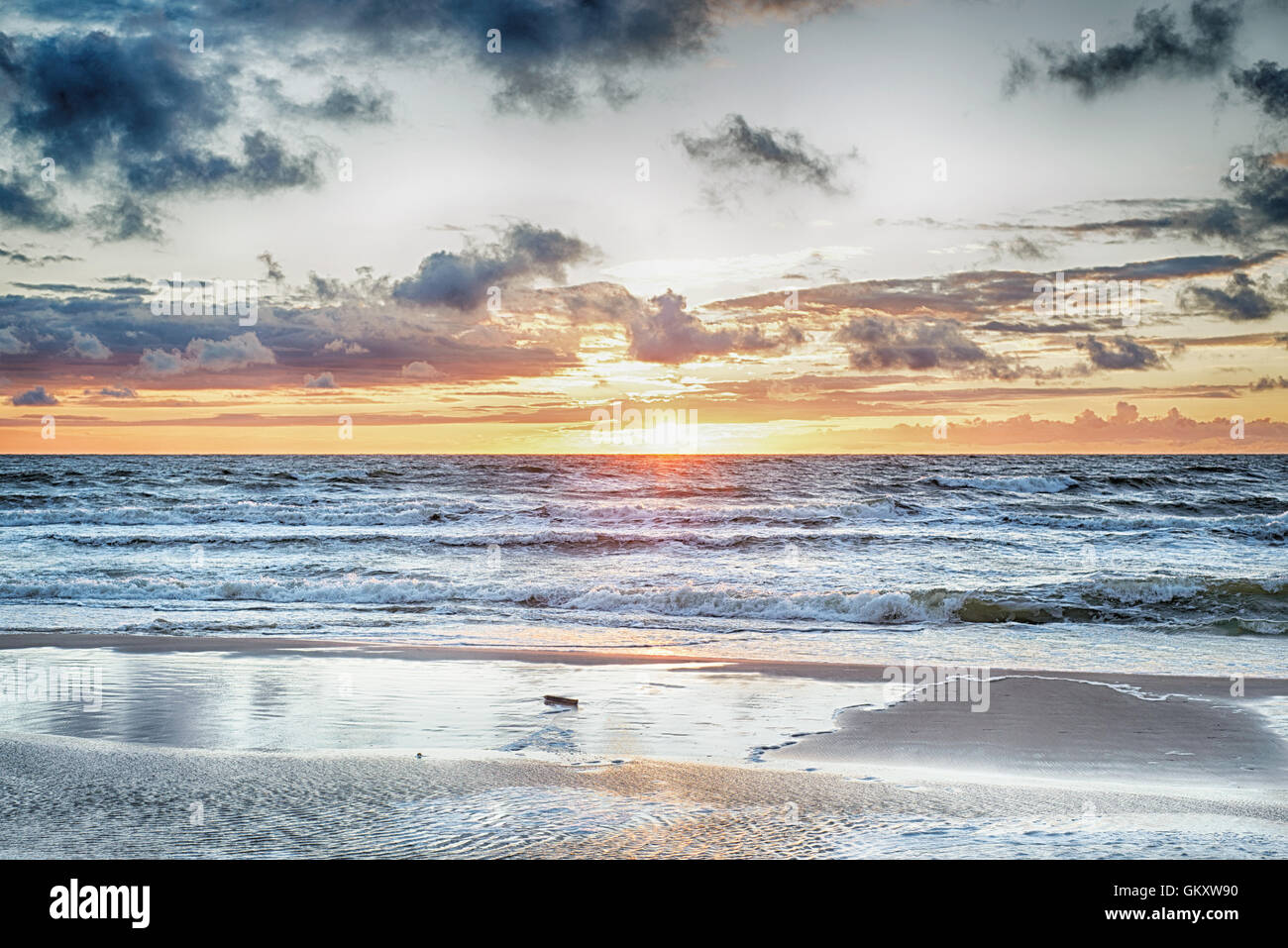 Dark stormy sea sunlight hi-res stock photography and images - Alamy