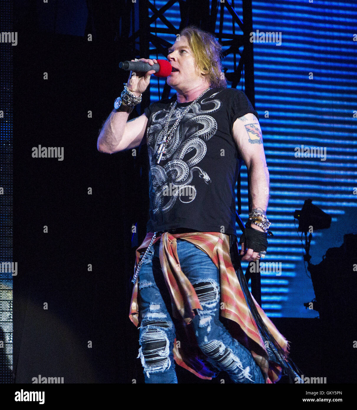 San Diego Ca Usa 22nd Aug 16 Axl Rose Of The Rock Band Guns Stock Photo Alamy San Diego Ca Usa 22nd Aug 16 Axl Rose Of The Rock Band Guns Stock Photo Alamy