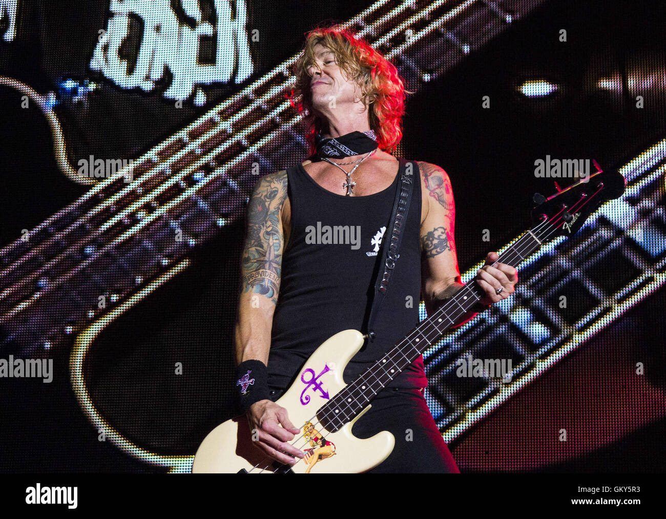 San Diego, CA, USA. 22nd Aug, 2016. Bassist Duff McKagan of the rock ...