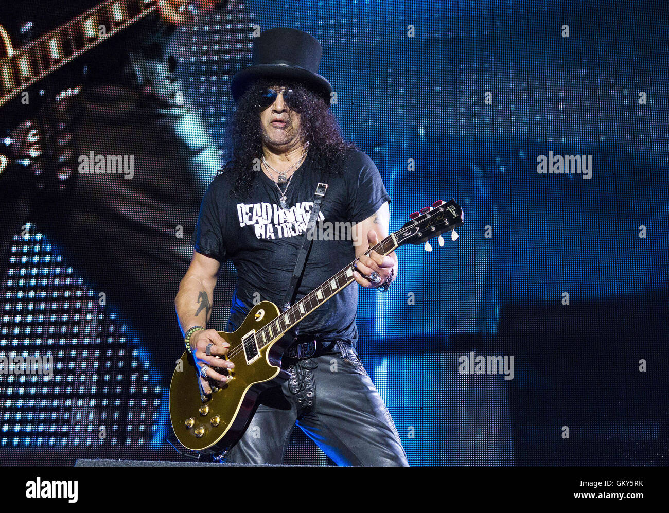 San Diego CA USA 22nd Aug 2016 Slash Guitarist Of The Rock Band 