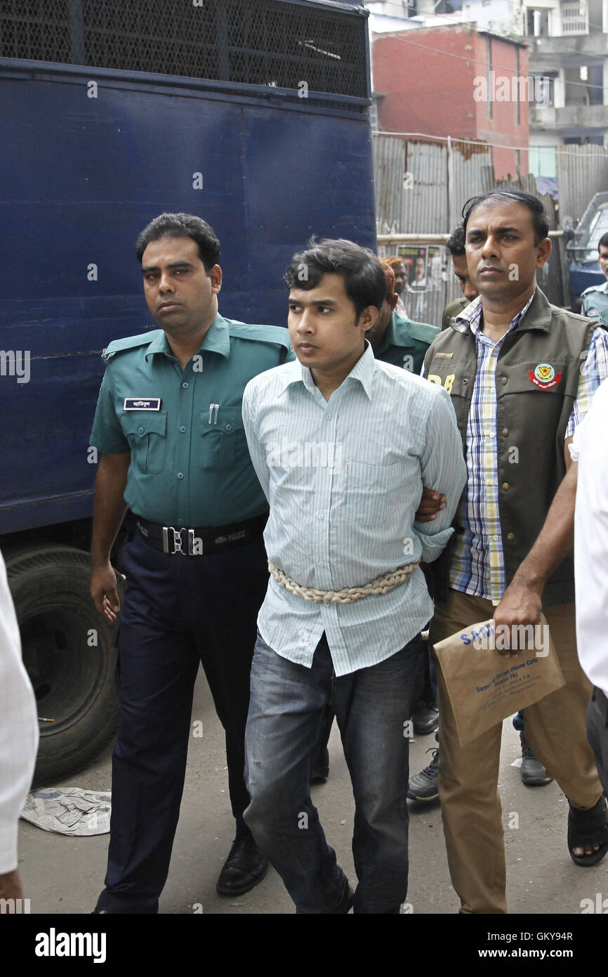 Dhaka, Bangladesh. 24th Aug, 2016. Members of Detective Branch of