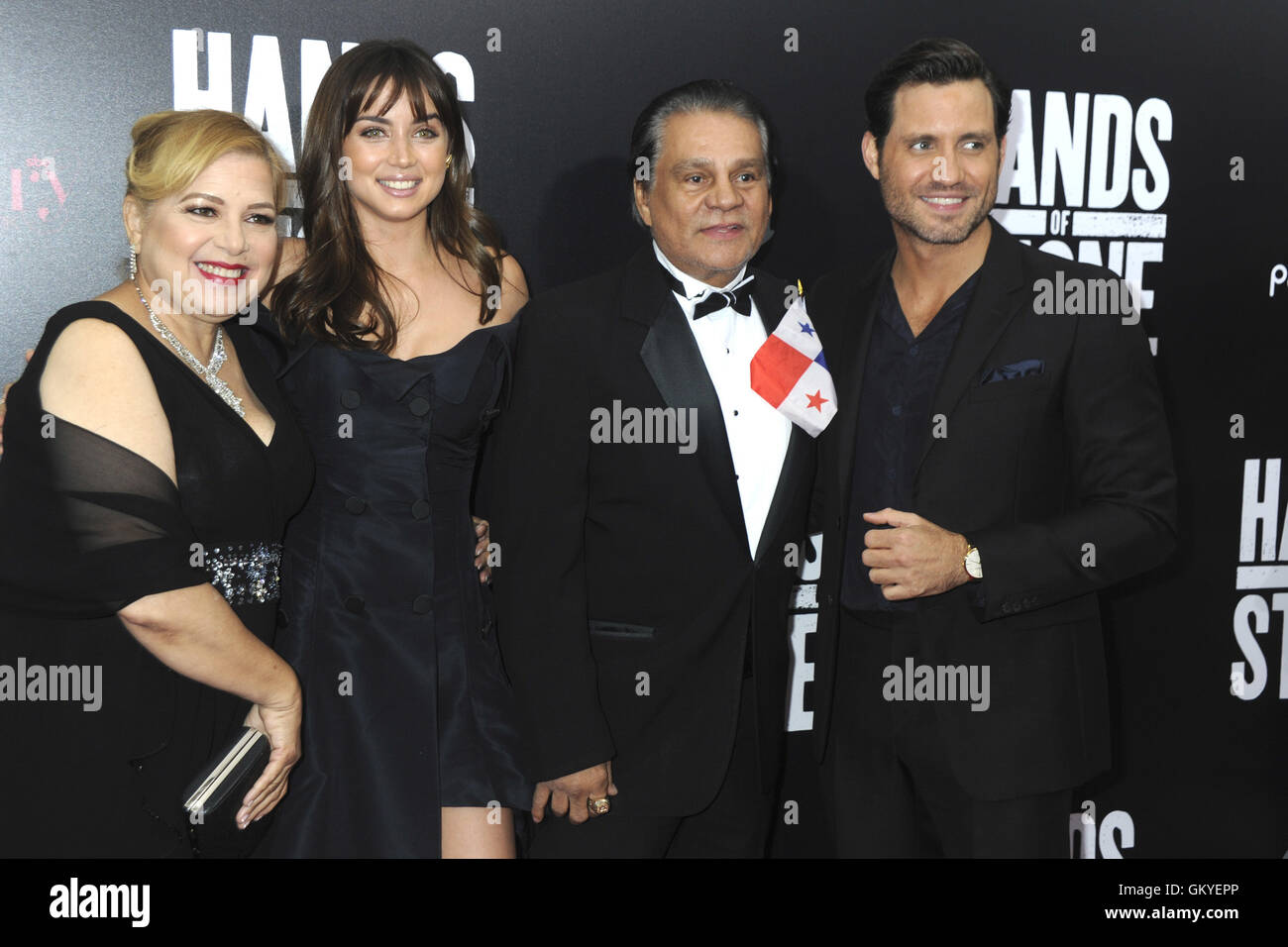 New York. 22nd Aug, 2016. Felicidad Duran, Ana de Armas, Roberto Duran