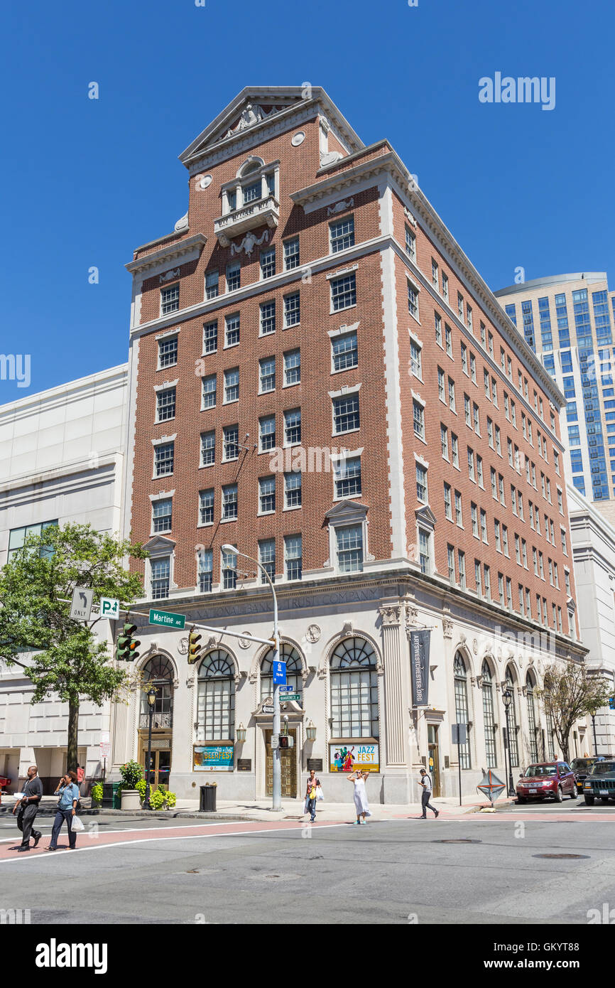 Peoples bank hires stock photography and images Alamy