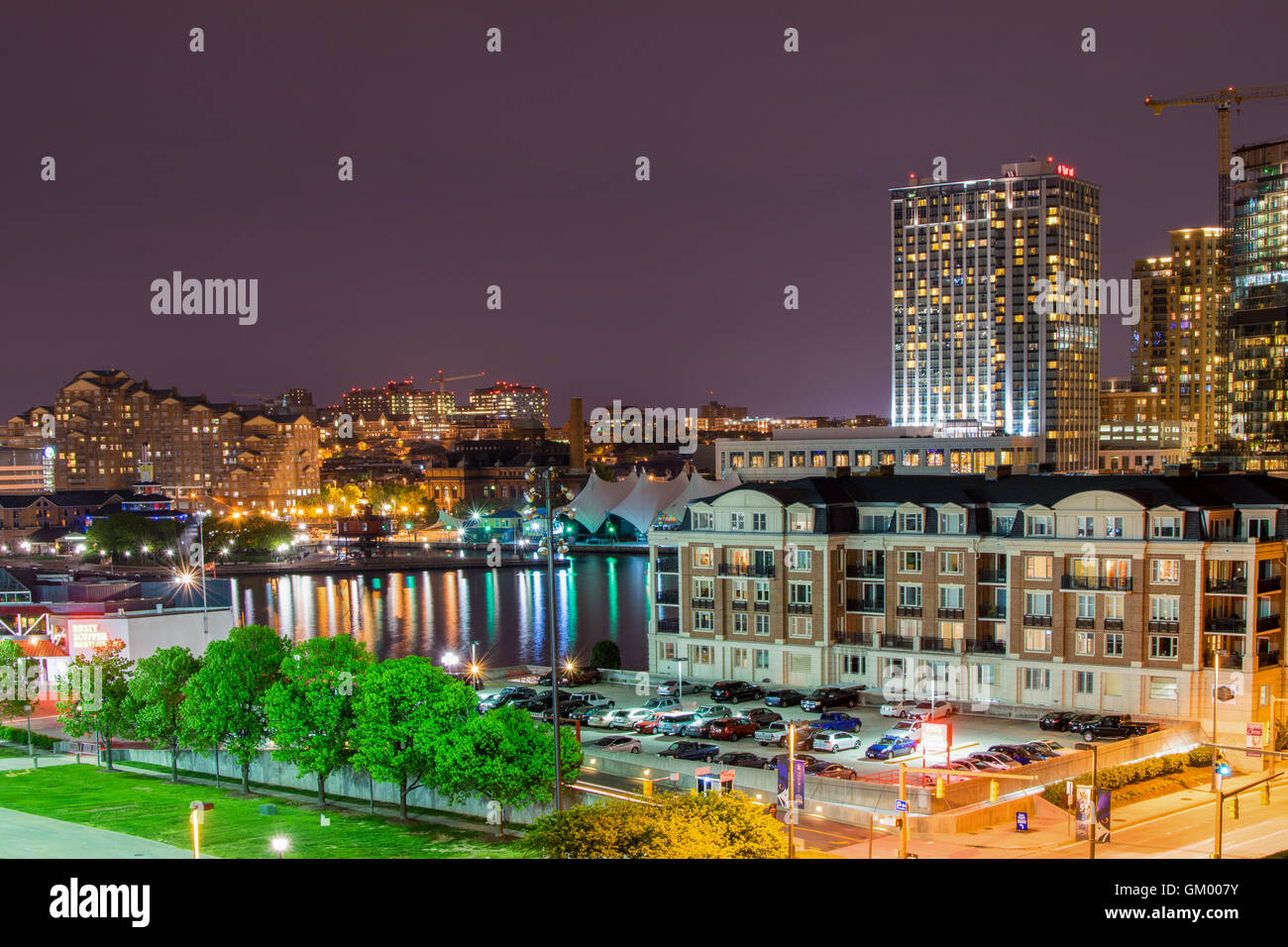 Long Exposures During Night Time On Federal Hill In Baltimore Maryland Stock Photo Alamy