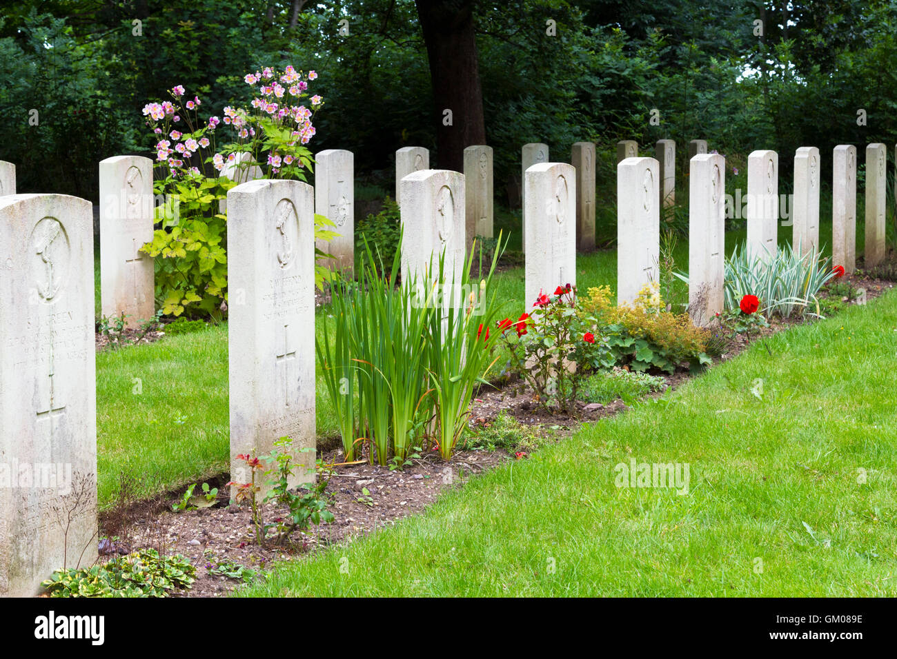 War graves at Arnos Vale cemetery in Bristol Stock Photo